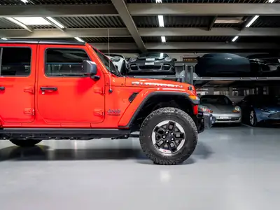 Jeep Wrangler Unlimited Rubicon 3.6 V6 — SUV légendaire, boîte auto 8 vitesses, 68'000 km — Miniature 9