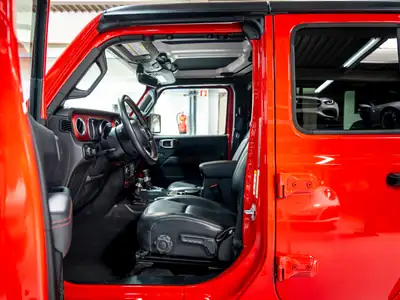 Jeep Wrangler Unlimited Rubicon 3.6 V6 — SUV légendaire, boîte auto 8 vitesses, 68'000 km — Miniature 12