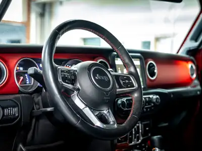 Jeep Wrangler Unlimited Rubicon 3.6 V6 — SUV légendaire, boîte auto 8 vitesses, 68'000 km — Miniature 19