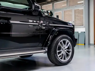 Mercedes-Benz G 500 AMG Line — Le SUV légendaire avec 15'700 km seulement — Miniature 11