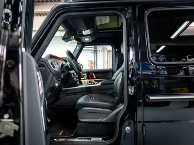 Mercedes-Benz G 500 AMG Line — Le SUV légendaire avec 15'700 km seulement — Miniature 20
