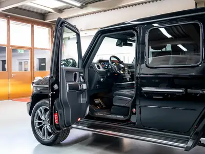 Mercedes-Benz G 500 AMG Line — Le SUV légendaire avec 15'700 km seulement — Miniature 19