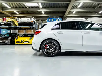 Mercedes-AMG A 35 4Matic+ — Sportive compacte 306 ch, 1 propriétaire, toutes options — Miniature 17