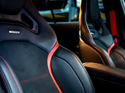 Mercedes-AMG A 35 4Matic+ — Sportive compacte 306 ch, 1 propriétaire, toutes options — Miniature 30