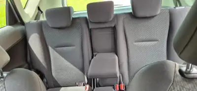 Toyota Verso-S 1.33 VVT-i — Monospace compact économe, 36'000 km seulement — Miniatur 9