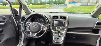 Toyota Verso-S 1.33 VVT-i — Monospace compact économe, 36'000 km seulement — Miniatur 12