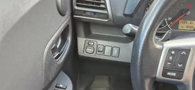 Toyota Verso-S 1.33 VVT-i — Monospace compact économe, 36'000 km seulement — Miniatur 18