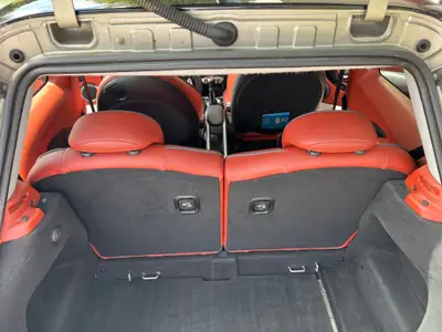 MINI Cooper S 1.6i — Compacte sportive vintage, 175 ch et radio Android — vista posteriore