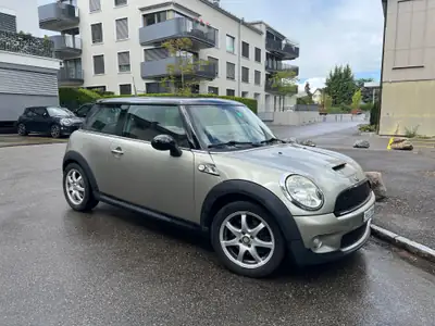 MINI Cooper S 1.6i — Compacte sportive vintage, 175 ch et radio Android — vista esterna