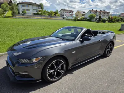 Ford Mustang 5.0 V8 GT Cabriolet — Muscle-car légendaire, California Special import USA — Detail