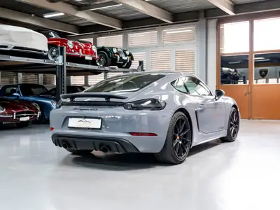 Porsche 718 Cayman GTS 4.0 PDK — Coupé sportif 400 ch, très faible kilométrage — tableau de bord