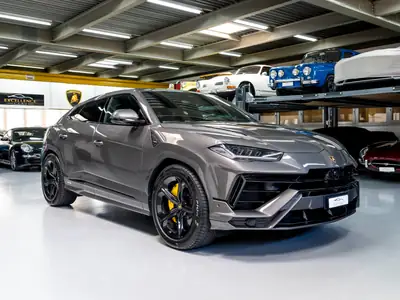 Lamborghini Urus S HP 666 — Le SUV sportif ultime, 23'000 km seulement — arrière