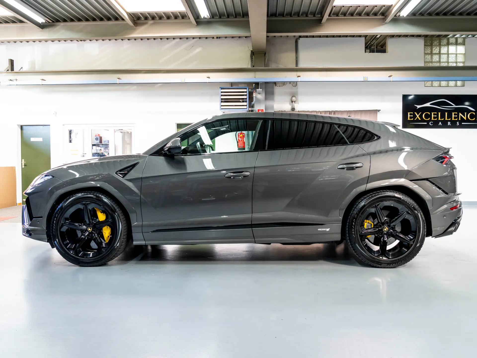 Lamborghini Urus 2023 occasion Remaufens — 4