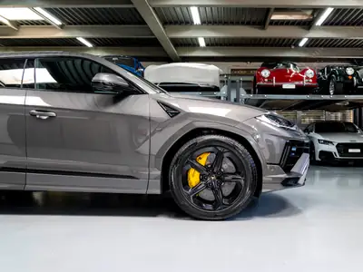 Lamborghini Urus S HP 666 — Le SUV sportif ultime, 23'000 km seulement — Miniature 9