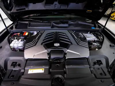 Lamborghini Urus S HP 666 — Le SUV sportif ultime, 23'000 km seulement — Miniature 27