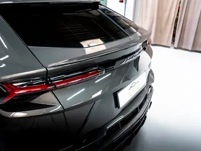 Lamborghini Urus S HP 666 — Le SUV sportif ultime, 23'000 km seulement — Miniature 29