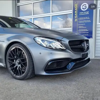 Mercedes-AMG C 63 Coupé — Performance 476 ch, design Designo Magno, entretien optimisé — Armaturenbrett