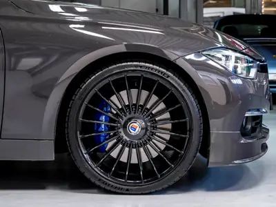 BMW-Alpina B3 BiTurbo Touring — 440 ch xDrive, break de prestige haute performance — Miniature 10