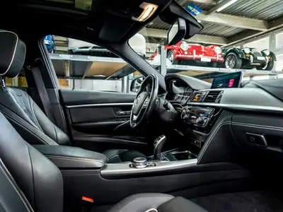 BMW-Alpina B3 BiTurbo Touring — 440 ch xDrive, break de prestige haute performance — Miniature 25