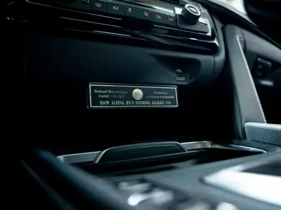 BMW-Alpina B3 BiTurbo Touring — 440 ch xDrive, break de prestige haute performance — Miniature 27