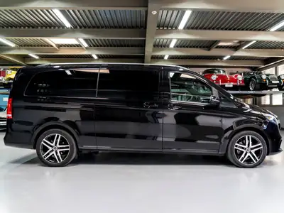Mercedes-Benz V 250 d Extralang Avantgarde — Monospace premium diesel 190 ch, 33'000 km — tableau de bord