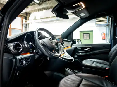 Mercedes-Benz V 250 d Extralang Avantgarde — Monospace premium diesel 190 ch, 33'000 km — Miniature 12