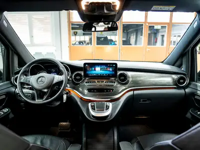 Mercedes-Benz V 250 d Extralang Avantgarde — Monospace premium diesel 190 ch, 33'000 km — Miniature 22