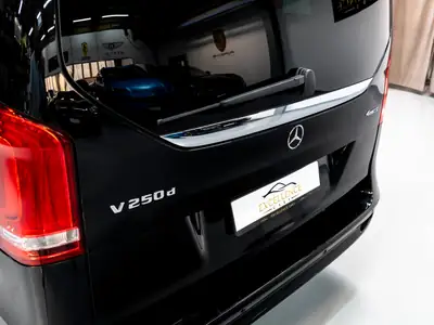 Mercedes-Benz V 250 d Extralang Avantgarde — Monospace premium diesel 190 ch, 33'000 km — Miniature 30