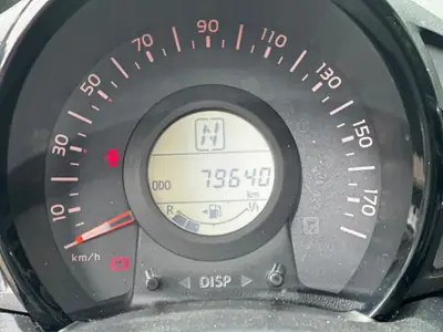 Toyota AYGO 2015 — Citadine fiable et économique, 79 700 km — Miniatur 14