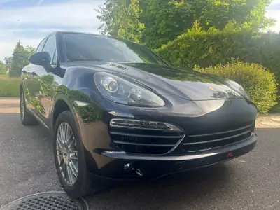 Porsche Cayenne 4.2 V8 TDI S — SUV premium diesel, 160000 km, entretien certifié — Heckansicht