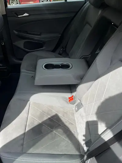 VW Golf 1.5 eTSI Style DSG — Hybride léger performant, 60 000 km seulement — Thumbnail 8
