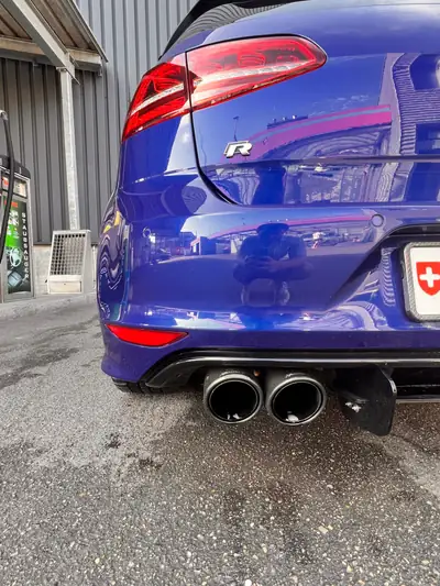 VW Golf 7 R DSG — 300 ch, transmission intégrale et entretien exemplaire — vista posteriore