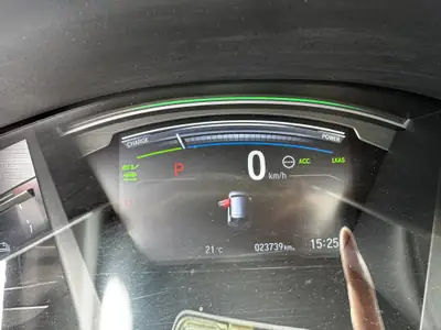Honda CR-V 2.0 i-MMD Executive 4WD — SUV Hybride Spacieux, 24'000 km Seulement — Detail