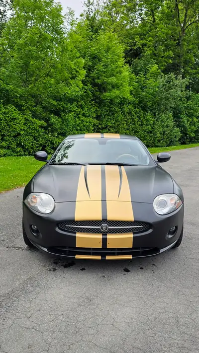 Jaguar XK 4.2 V8 2006 — Coupé sportif britannique, contrôle technique frais — arrière