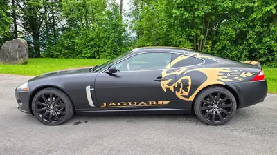 Jaguar XK 4.2 V8 2006 — Coupé sportif britannique, contrôle technique frais — côté