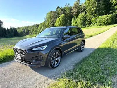 SEAT Tarraco 1.4 eHybrid — SUV 7 places hybride rechargeable, impeccable et spacieux — vista esterna