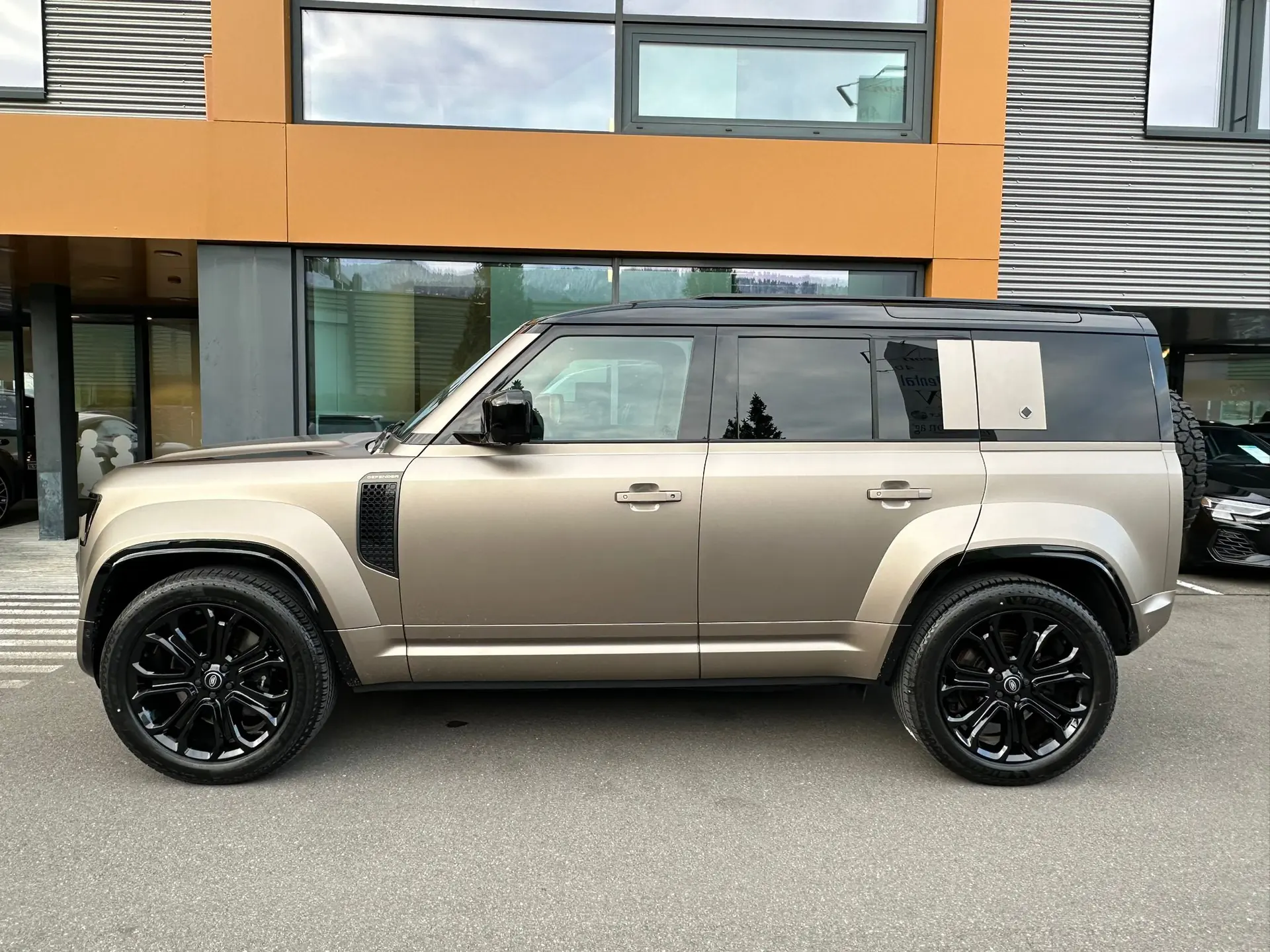 Land Rover Defender 2025 occasion Wollerau — 1