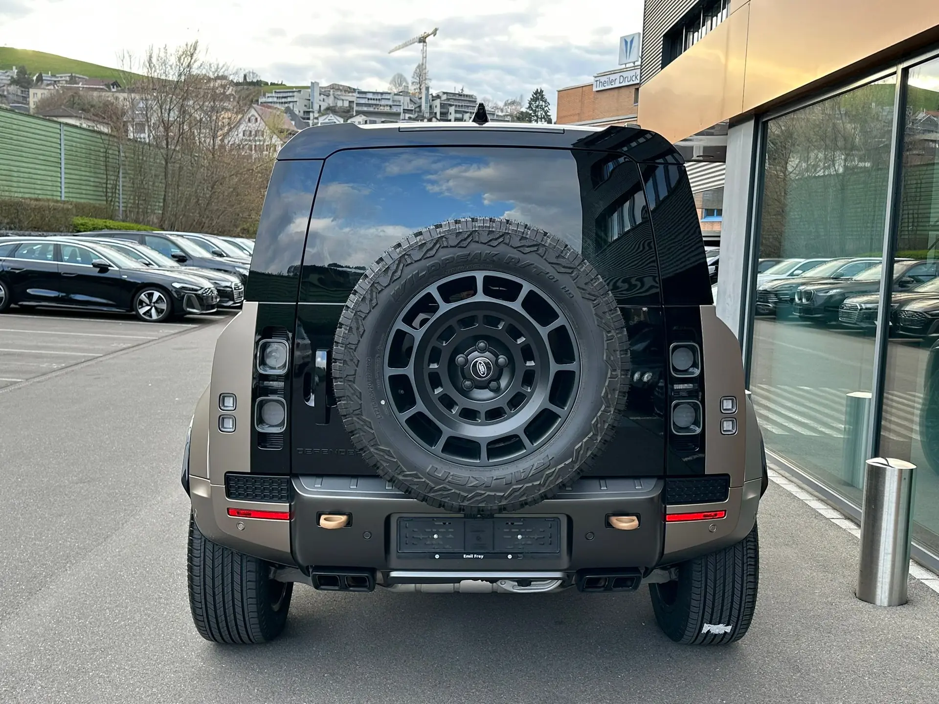 Land Rover Defender 2025 occasion Wollerau — 4