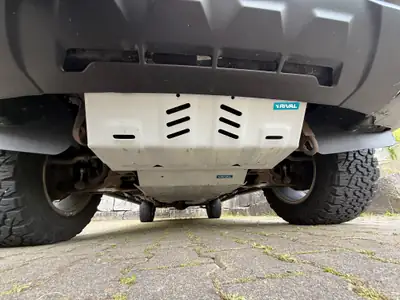 Mitsubishi L 200 2.2 DID 4x4 — Overlander équipé, prêt pour l'aventure — dettaglio