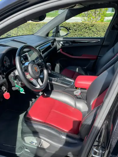 Porsche Macan PDK S — SUV sportif premium, 340 ch et seulement 157'000 km — détail