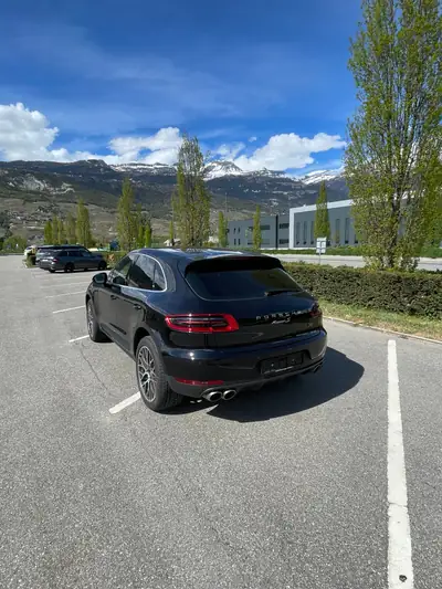 Porsche Macan PDK S — SUV sportif premium, 340 ch et seulement 157'000 km — intérieur