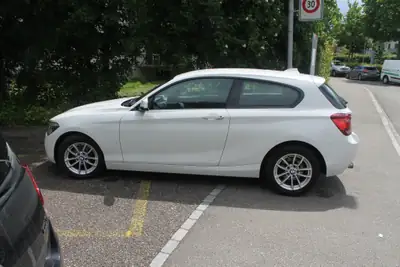 BMW 116i — Citadine compacte fiable, 120'000 km, transmission manuelle — Armaturenbrett