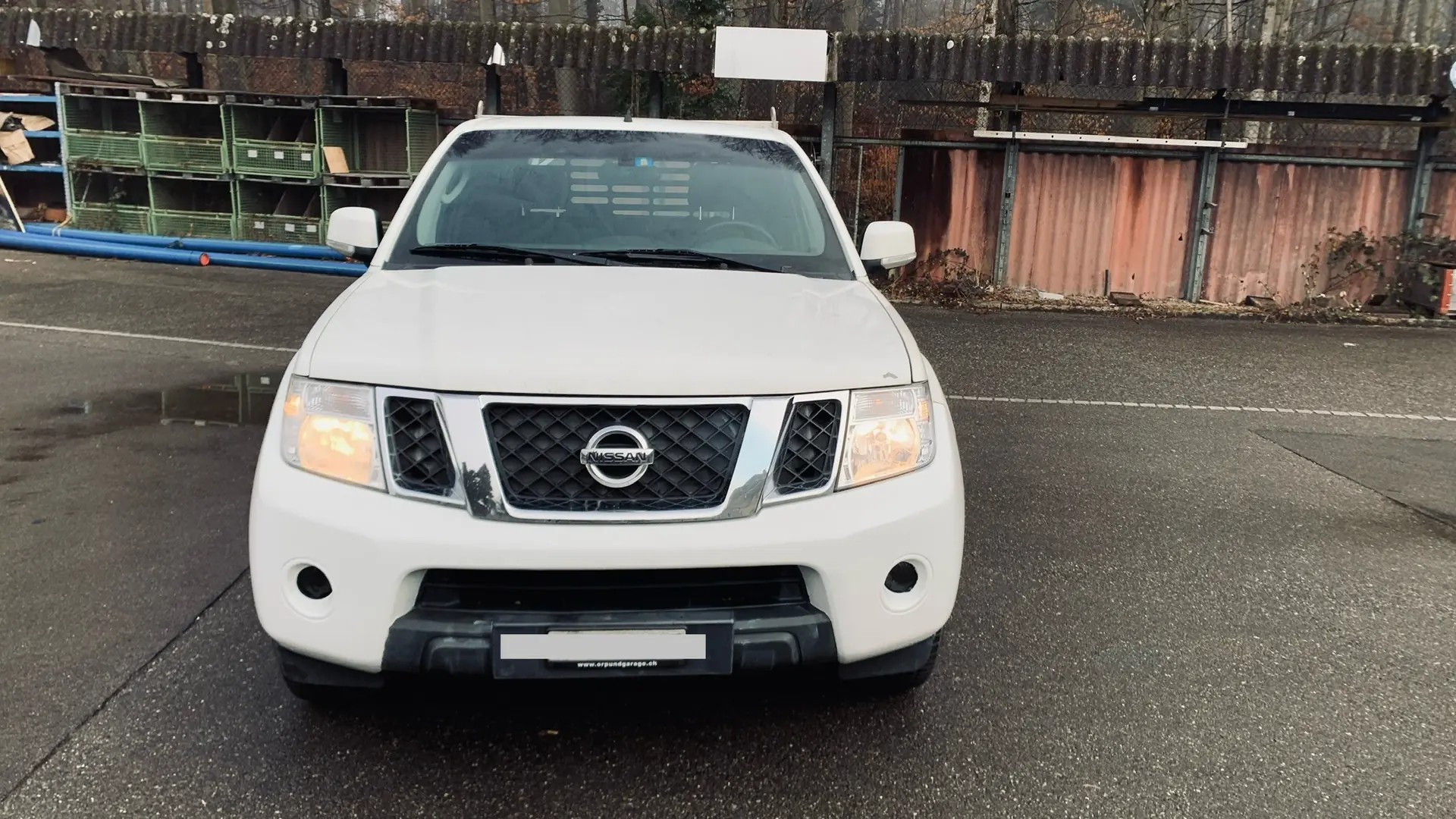 Nissan Navara — Pick-up robuste 4x4, 190 ch diesel et faible kilométrage — vue extérieure