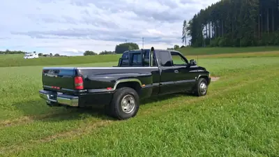 DODGE Ram 3500 Dually — Mastodonte américain 7.0L, 300 ch, transmission manuelle — Miniatur 12