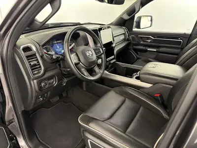 Dodge Ram 1500 3.0 EcoDiesel Laramie — Pick-up premium, première main, entretien complet — detail