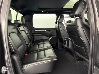 Dodge Ram 1500 3.0 EcoDiesel Laramie — Pick-up premium, première main, entretien complet — Thumbnail 9