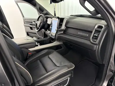 Dodge Ram 1500 3.0 EcoDiesel Laramie — Pick-up premium, première main, entretien complet — Thumbnail 12
