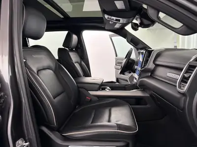 Dodge Ram 1500 3.0 EcoDiesel Laramie — Pick-up premium, première main, entretien complet — Thumbnail 11