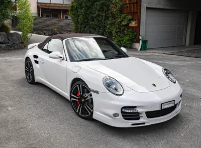 Porsche 911 Cabrio Turbo PDK — 500 ch, cabriolet mythique, 49 500 km seulement — Miniatur 10