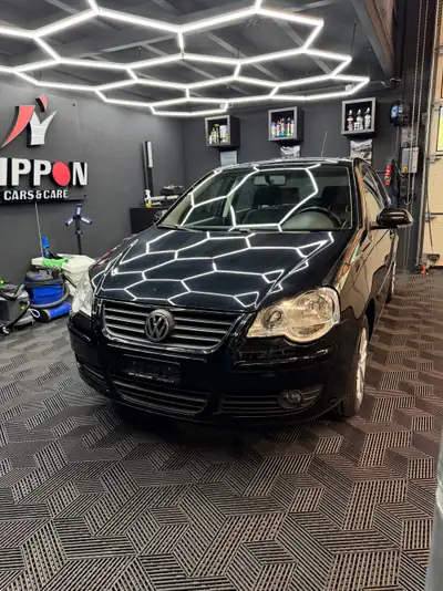 VW Polo 1.2 12V Comfortline — Citadine fiable, grand service récent et pneus neufs — exterior view